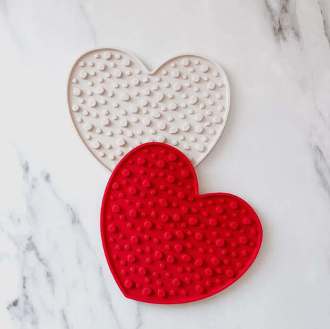 The Heart Lick Mat, Red