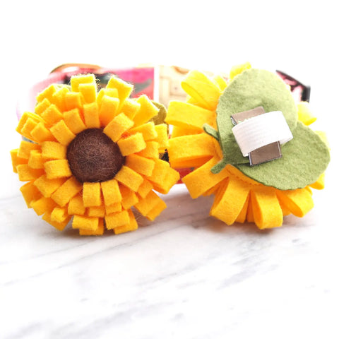 Mimi Green Sunflower Collar Accessory