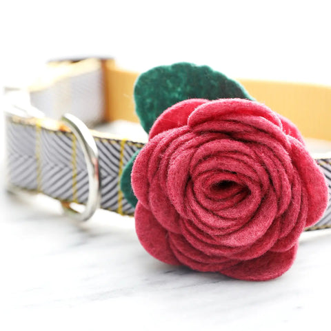 Mimi Green Rose Collar Accessory